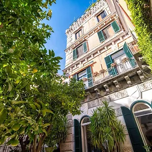 https://amalfi-centre-flat.hotels-amalfi.com