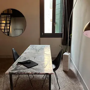 https://i-marmi-di-venezia.hotelslidodijesolo.com